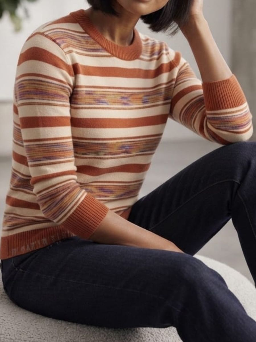 ModaFesta -Ribbed neckline cuffs and hem Slim fit knit silhouette